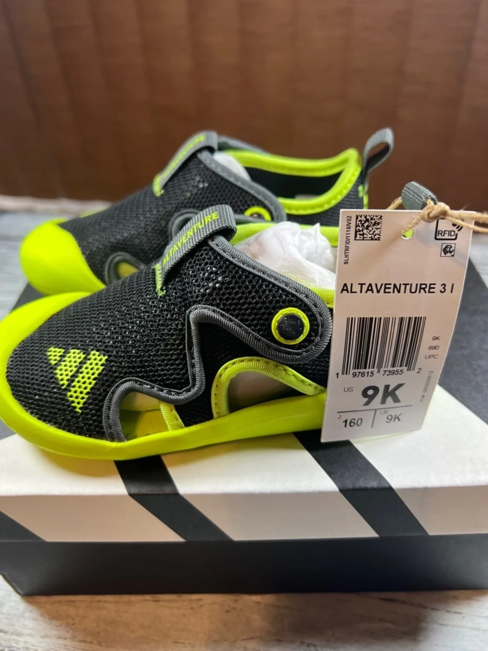 Adidas Altaventure 3 Kids Water Shoes Black Neon Green Size 9K NWT